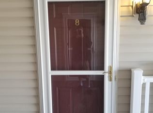 7801 Alfred Schlatter Dr APT 8, Louisville, KY 40214