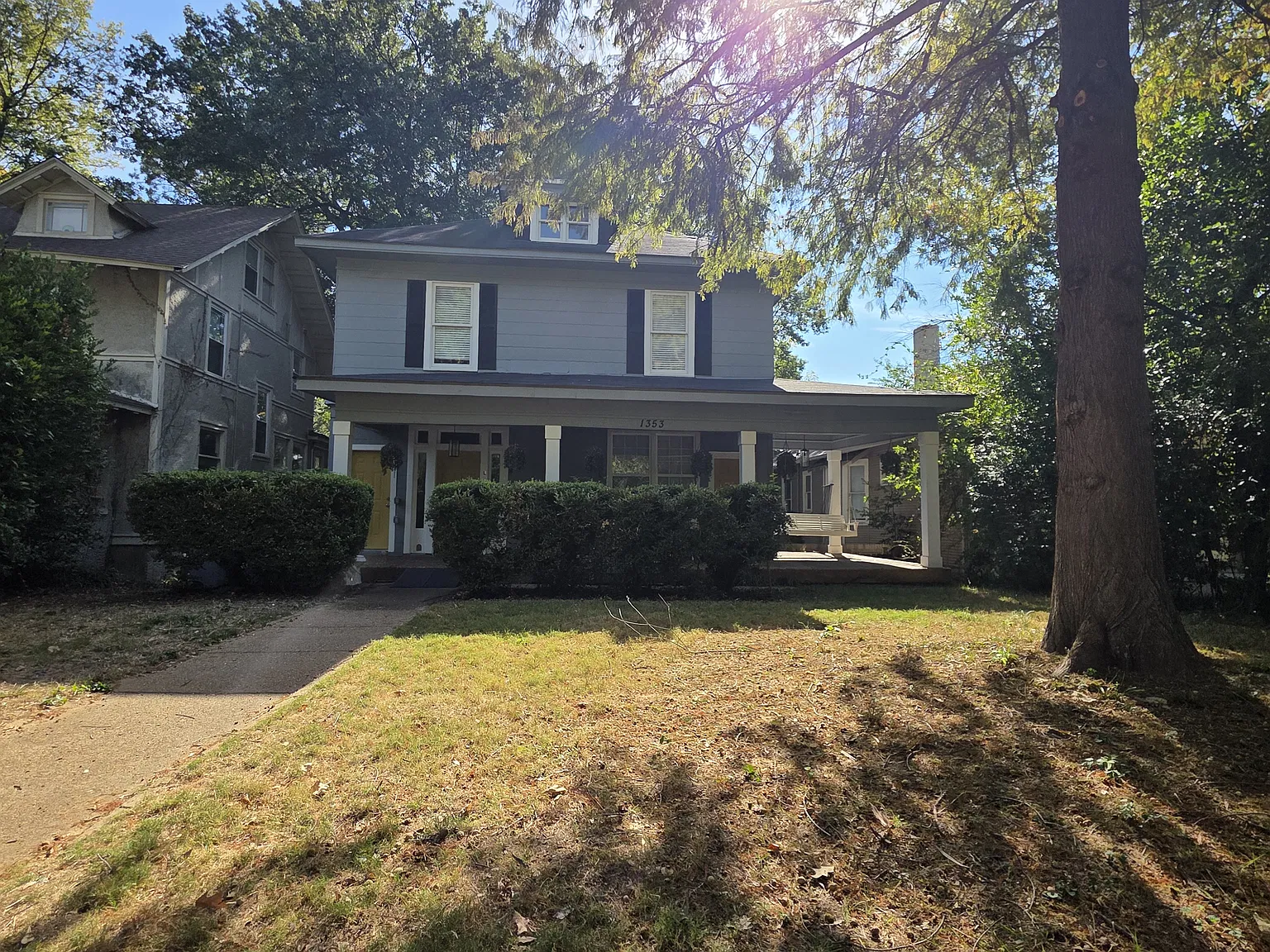 1 bed, 900 sqft, $1,200 — Photo 1
