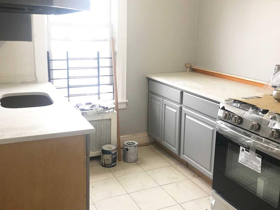 2nd image of 91 48th St #2