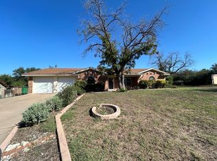 210 Crestwood Dr, San Angelo, TX 76903