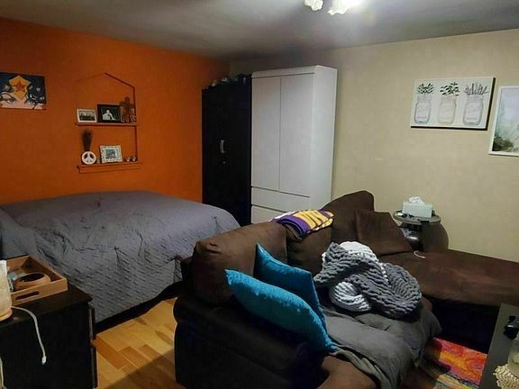 3rd image of 28-29 41st St #1R