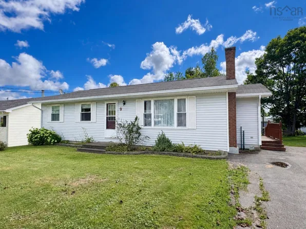 9 Ross St, Antigonish, NS B2G 1C5