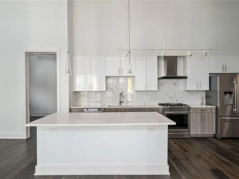 775 Juniper St NE #605 — Photo 6