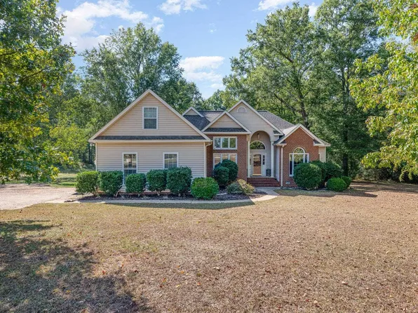 107 Farmdale Rd, Hodges, SC 29653