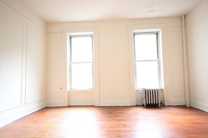 1st image of 320 W 55th St APT 1C