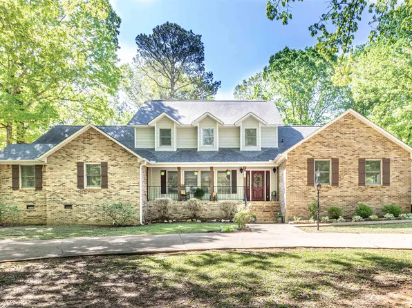 1898 Martha Ln NE, Arab, AL 35016