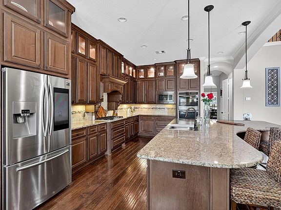 3rd image of 25803 Heritage Maple Dr
