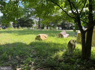 330 Ridge Rd, Washington Grove, MD 20880