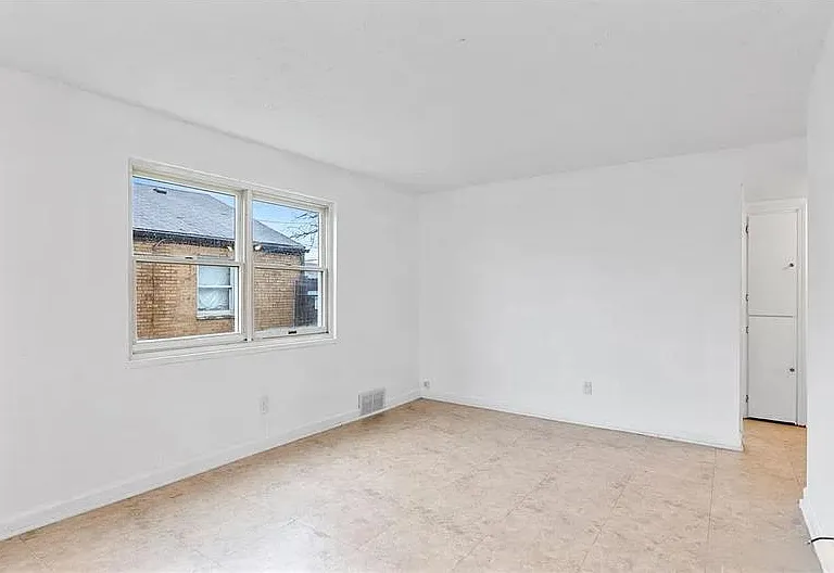3929 Fulton Ave — Photo 3