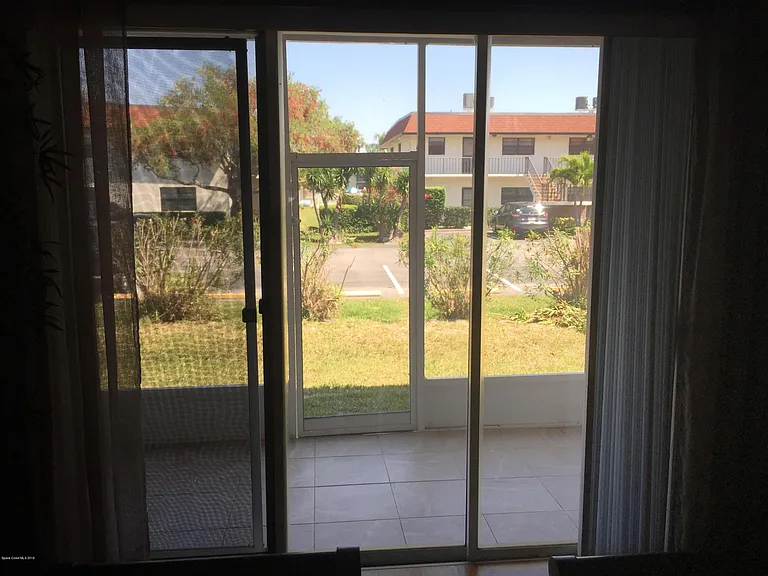 250 Saint Lucie Ln #8 — Photo 29