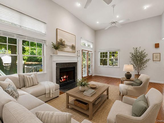 5th image of 21 Brookridge Court