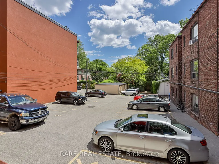 2367 1/2 Queen St E #B — Photo 23