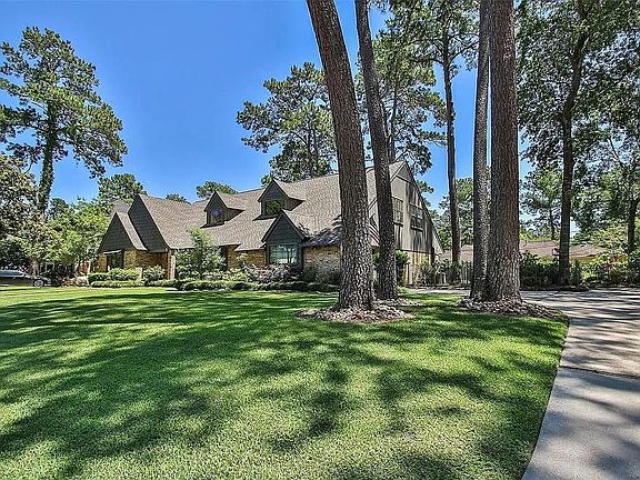 2nd image of 1907 Corral Dr