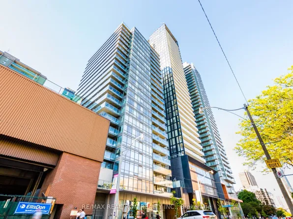 28 Wellesley St E, Toronto, ON