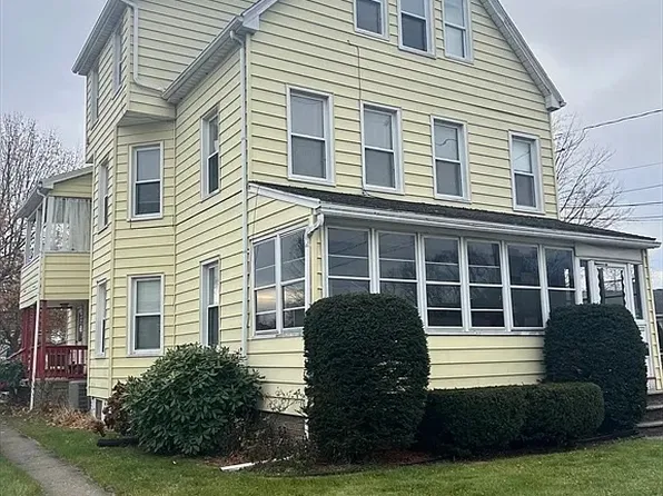 583 McKinstry Ave #1, Chicopee, MA 01020
