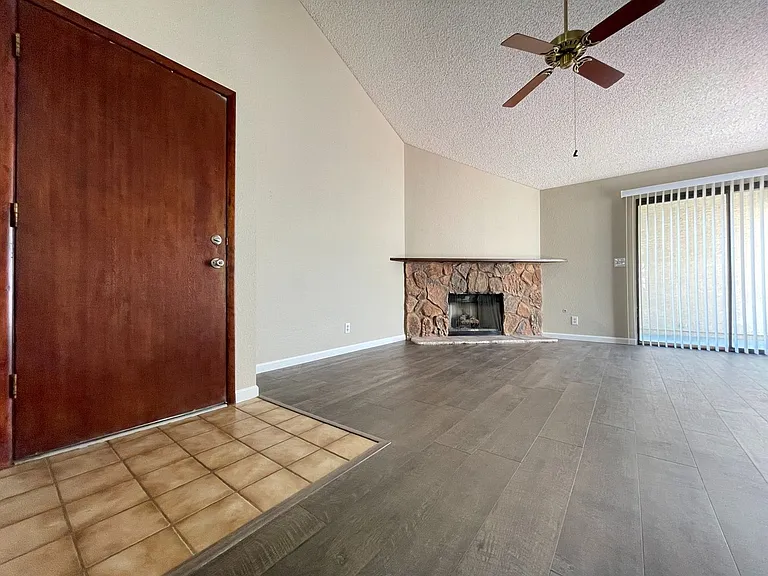 8232 Abercrombe Way — Photo 8