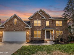 901 Heathgate Rd, Knoxville, TN 37922