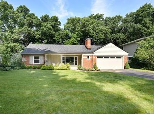 2188 Devonshire Rd, Bloomfield Hills, MI 48302