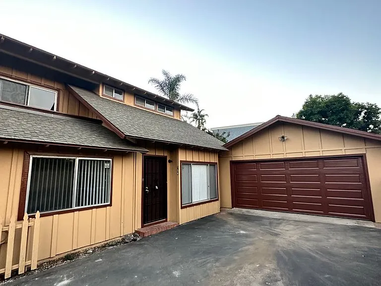 754-56 Copper Dr — Photo 1
