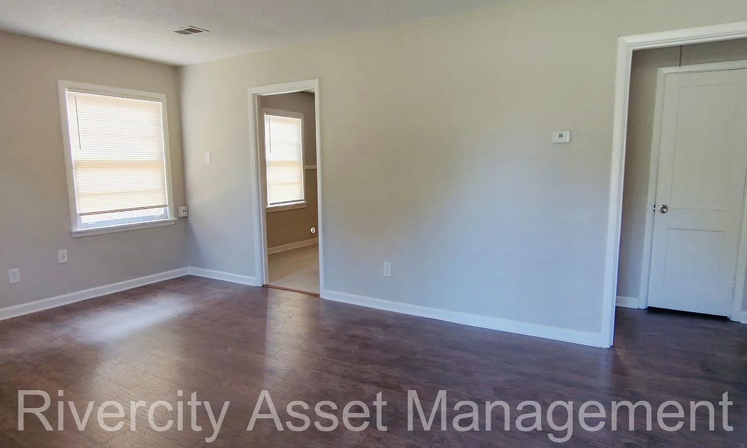 3152 Ford Road - 1 — Photo 2