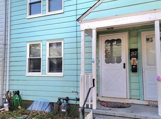 212 Quincy Shore Dr, Quincy, MA 02171