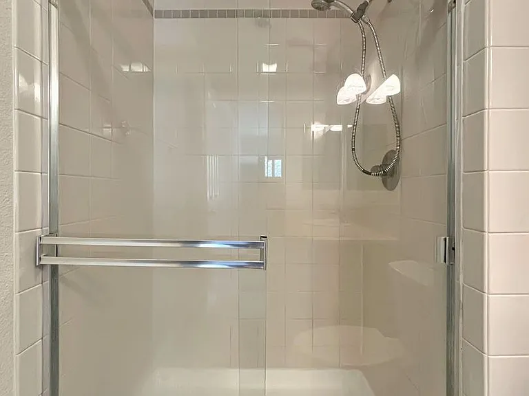 8503 Villa La Jolla Dr #J — Photo 21