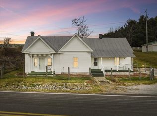 3517 Daniels Run Rd NE, Pilot, VA 24138