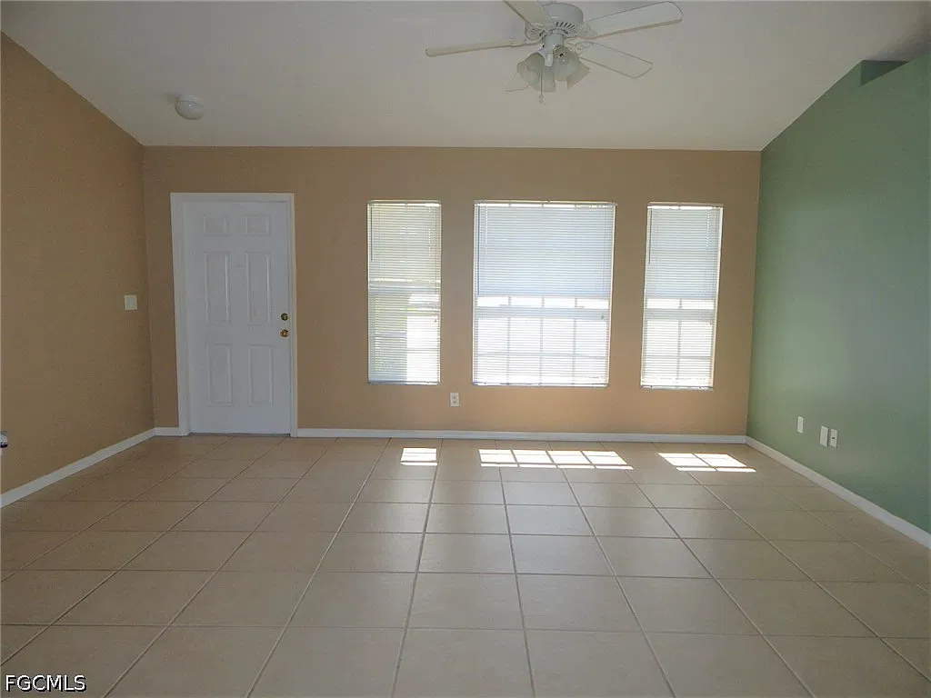 3 bed, 2.0 bath, 1212 sqft, $1,650 — Photo 3