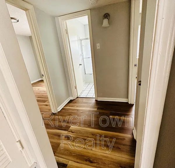 155 Clark Pl — Photo 6