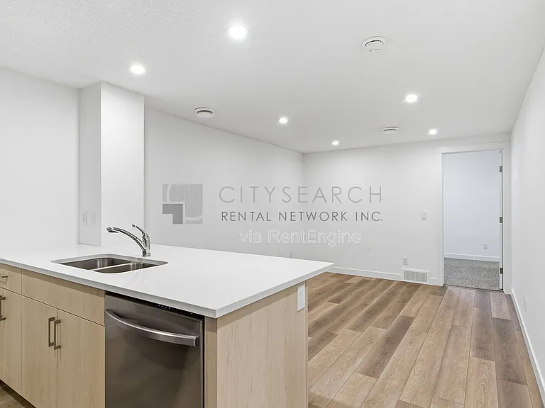 181 Setonstone Grn SE #B — Photo 10