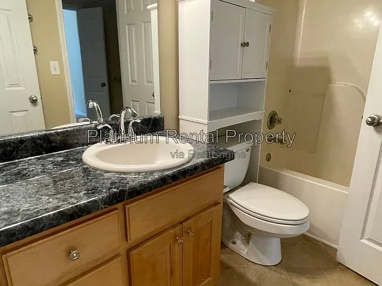 144 Pointe Cir — Photo 14