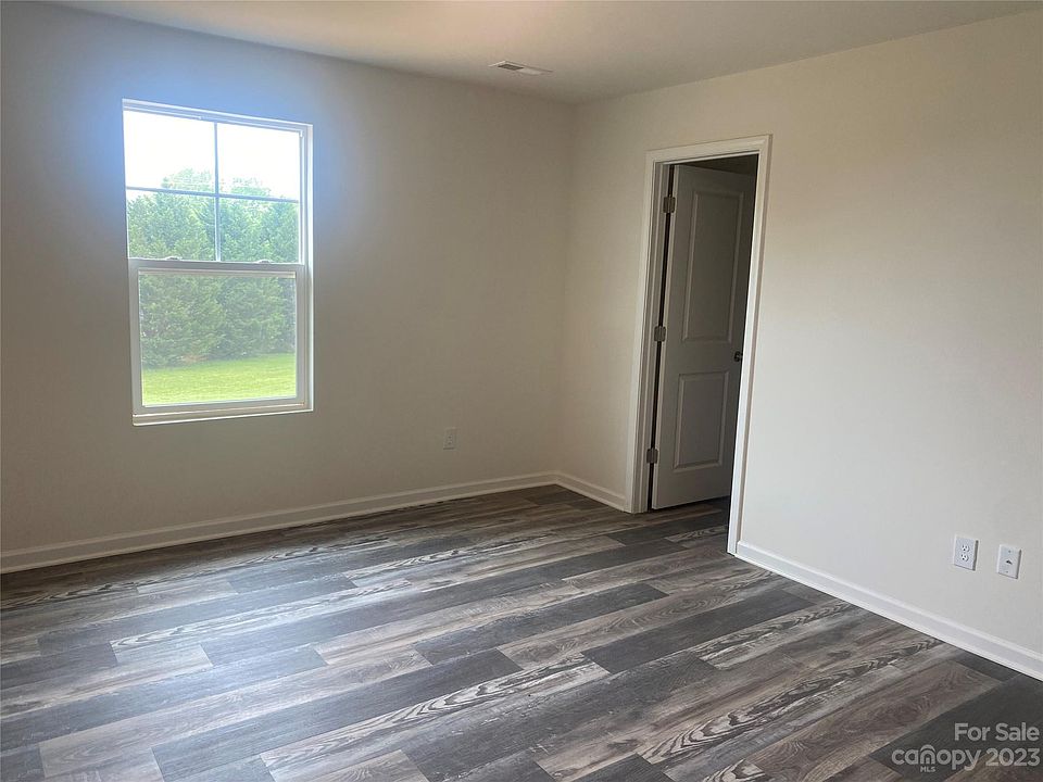 2nd image of 156 Salem Springs Ln