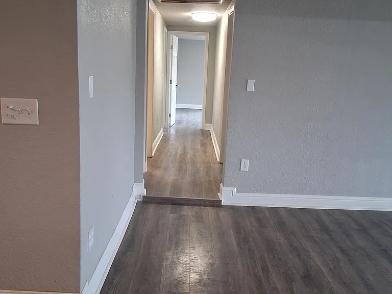 2517 Newell Rd — Photo 17