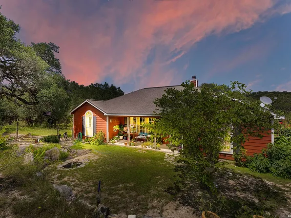 126 MADRONE RDG, Comfort, TX 78013