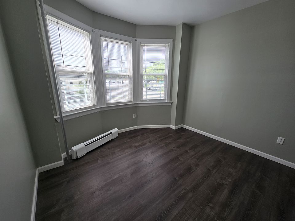 1st image of 105 E Westfield Ave APT 2