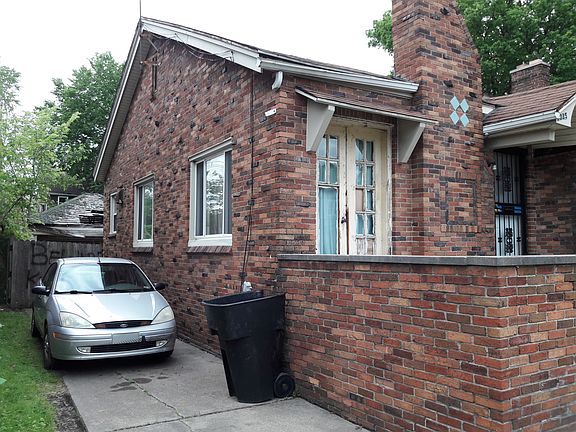 3rd image of 5035 Berkshire St