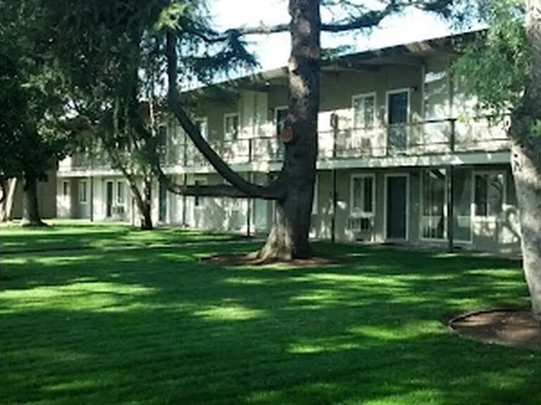 Almaden Park Apartments, 2820 Almaden Expy APT 13, San Jose, CA 95125
