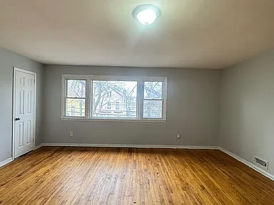 16 Alexander St #2 — photo 3 of 7