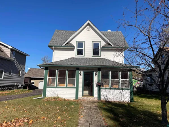 105 2nd St, Proctor, MN 55810