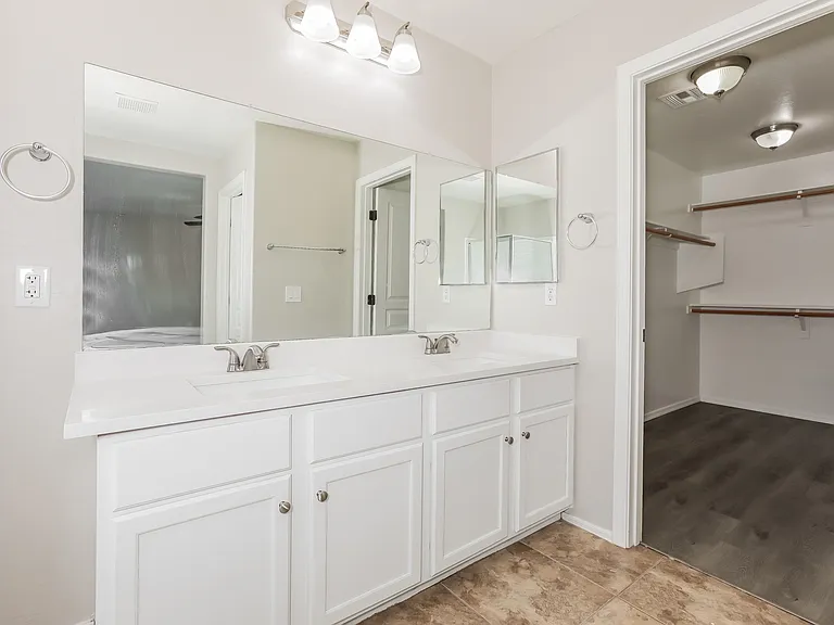 1648 E Joseph Way — Photo 10