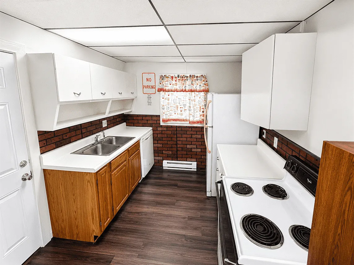 1 bed, 660 sqft, $700 — Photo 2