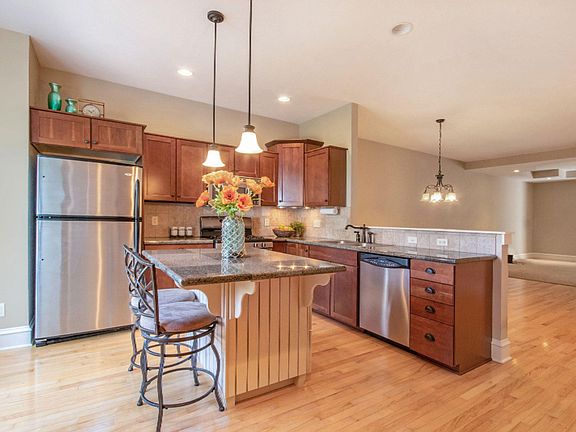 3rd image of 1040 Kensington St NW #74