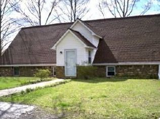904 Main St, Carterville, IL 62918