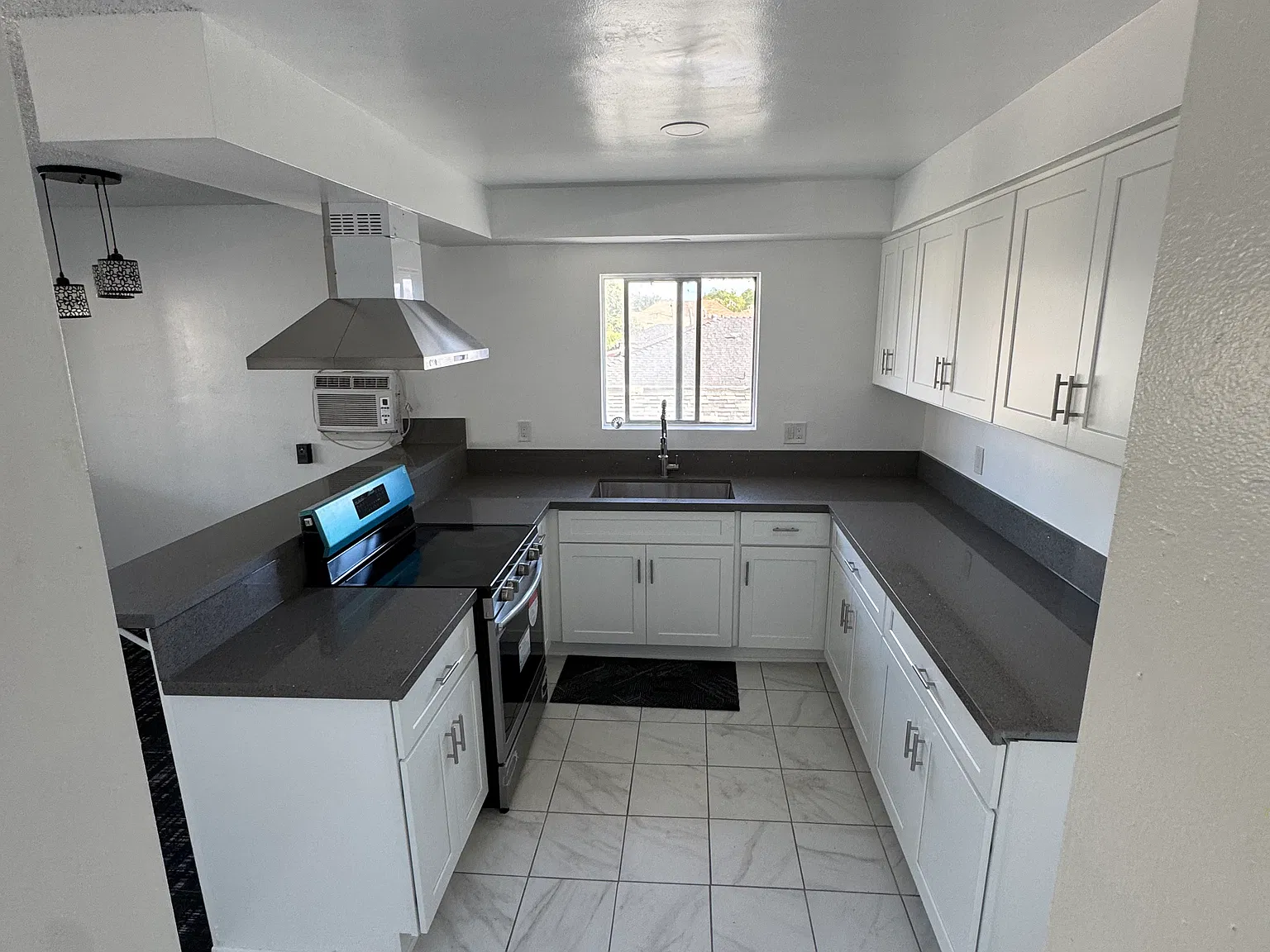 845 W Mines Ave — Photo 1