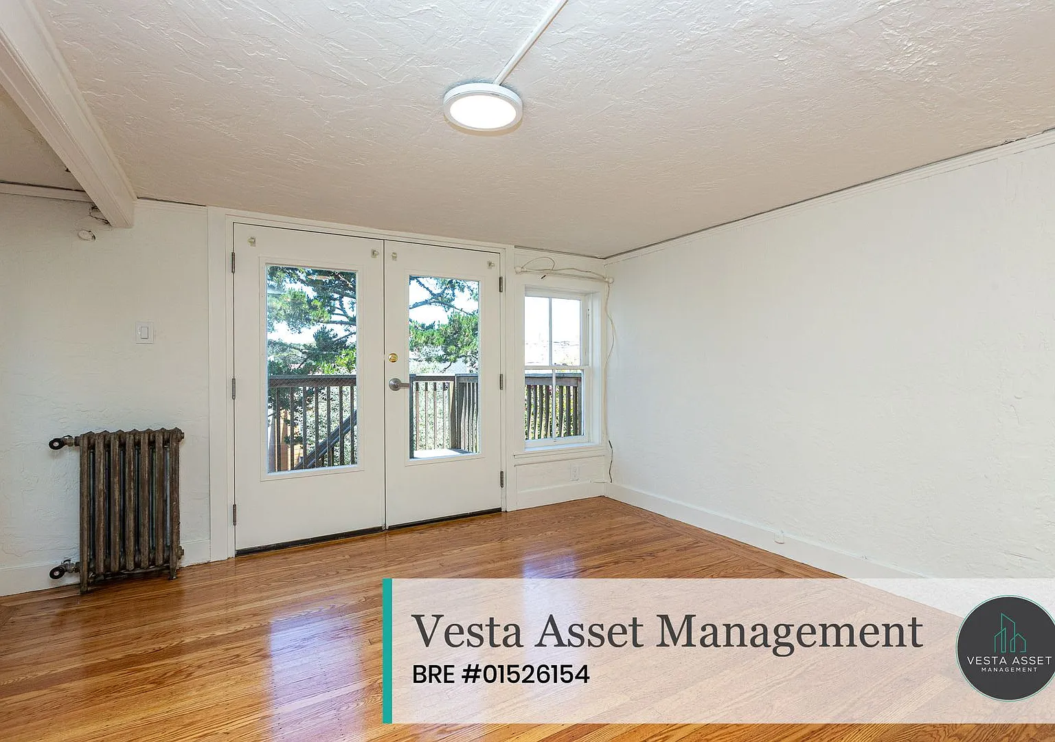 260 Carl Street — Photo 3