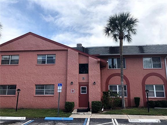 2nd image of 261 SW Lincoln Cir N APT 3101