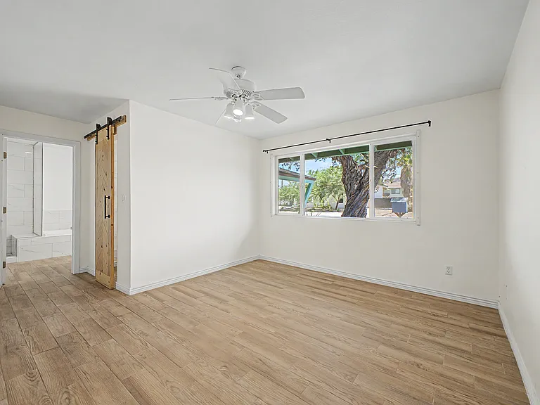 3922 E Sahuaro Dr — Photo 14