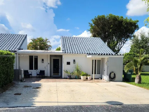 2240 SW 122nd Ct, Miami, FL 33175