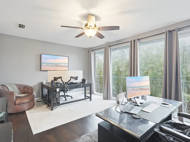440 W Swoope Ave — Photo 30