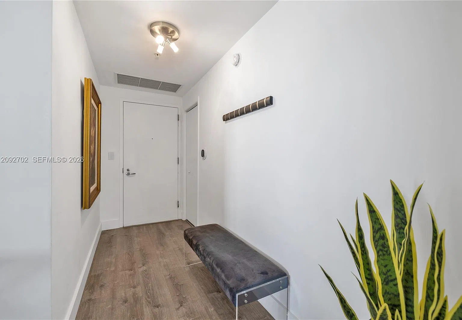 Quantum On The Bay Condo — Photo 3